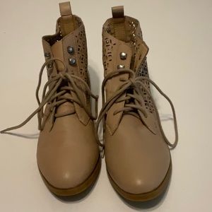 Lucky Brand Hirohito Oxford Booties Size 7.5M